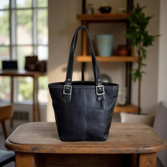 Coach EUC+ Vintage Hampton Black Leather Tote